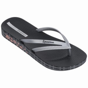 Black / Silver Women's Ipanema Bossa Soft IV Flip Flops | BLYRKW-185