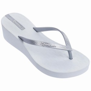 White / Silver Women's Ipanema Daisy Wedge Flip Flops | YFLESD-427