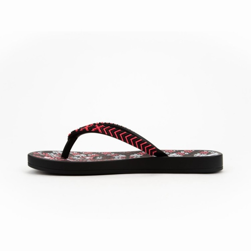 Black / Pink Kids' Ipanema Ana Lovely II Flip Flops | RDHBMY-701